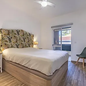  Apartamento - The Historical Center Of In Local Portugal